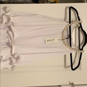 Beautiful top! With pearls!